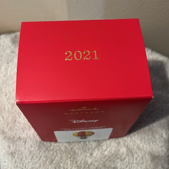 Disney Mickey and friends ornament 2021 - Picture 2 of 2